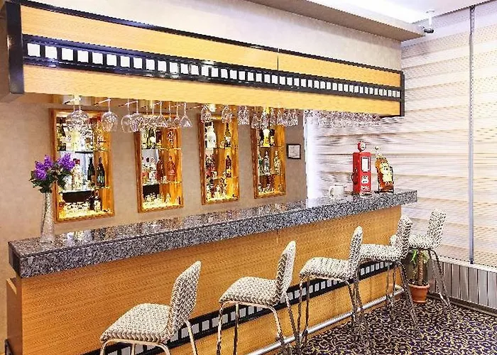 Отель Aspalace The Old