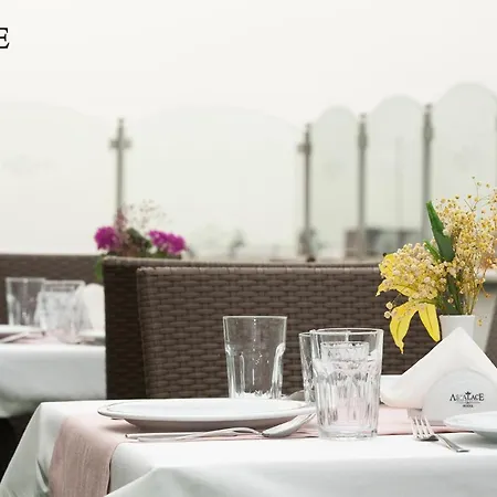 Hotell Aspalace The Old 3*